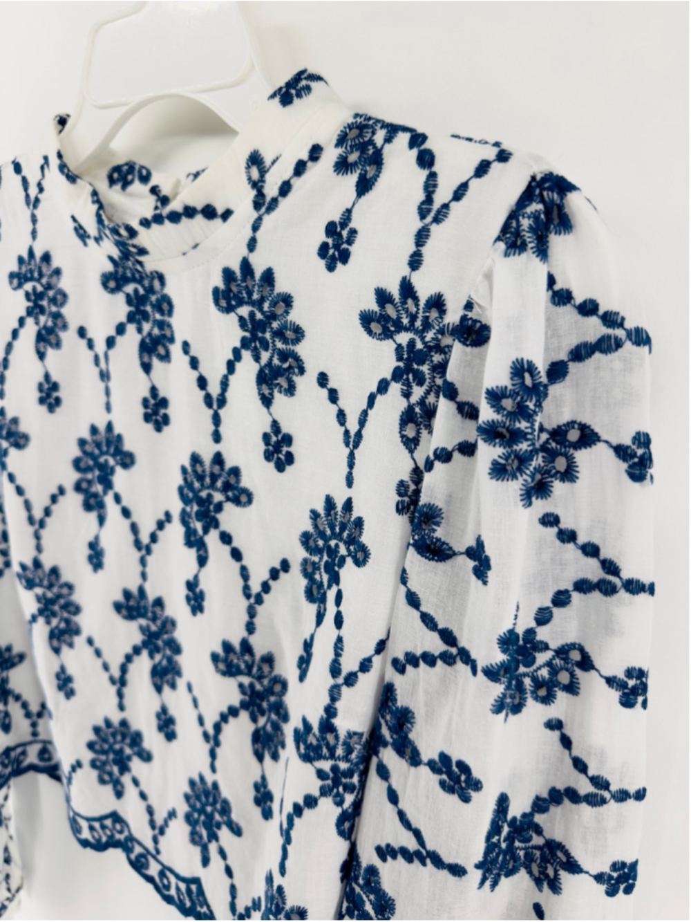 NWT $78 AQUA Navy Blue + White Embroidered PREPPY EYELET Boutique Top WOMENS M - Picture 5 of 12